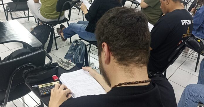 Ciências Contábeis da Unipar lança programa para preparar alunos no CFC