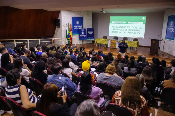 Maringá abre série de cinco encontros para formar servidores contra o racismo