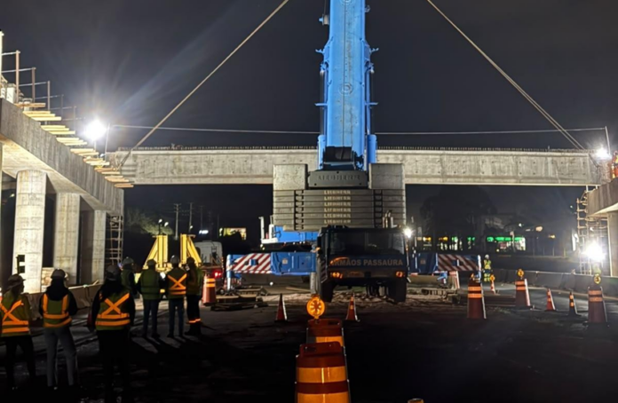 BR-376 fecha marginal norte à noite até 31 de agosto para instalar vigas de viaduto