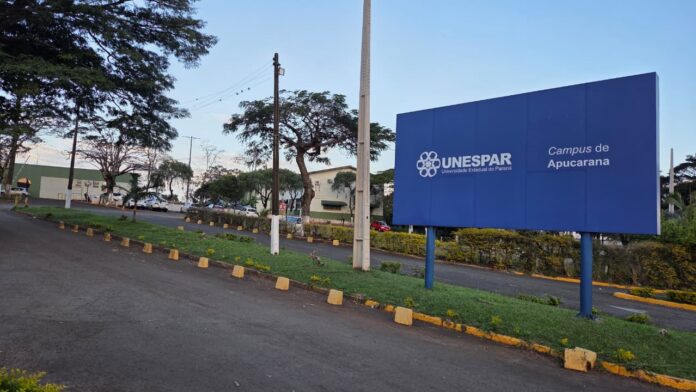 Unespar abre 30 vagas para professores em Apucarana; salários chegam a R$ 16,5 mil