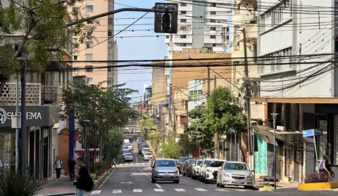 Rua Sergipe tem 31 lojas vazias e busca nova vida no Centro de Londrina