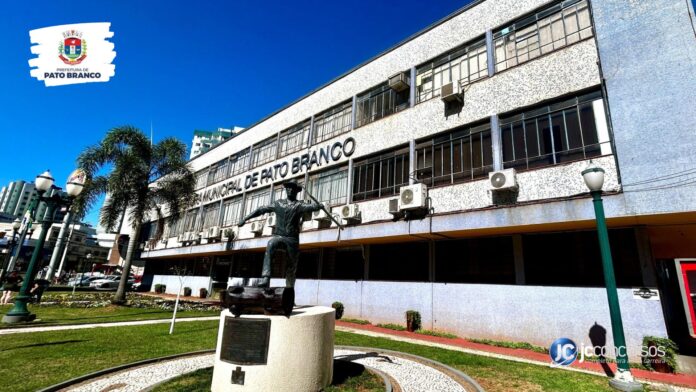 Prefeitura de Pato Branco abre 210 vagas em processo seletivo para dois cargos