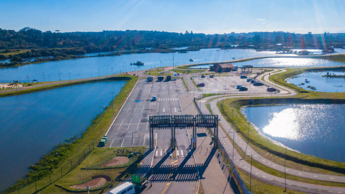 Pinhais tem 61 km² mas economia de R$ 9,8 bilhões: conheça a história da menor cidade do Paraná
