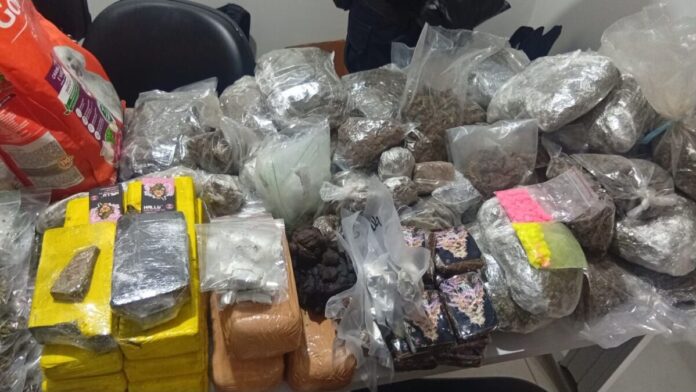 Guarda de Sarandi apreende 19,5 quilos de drogas em operação na Rua José Bonifácio