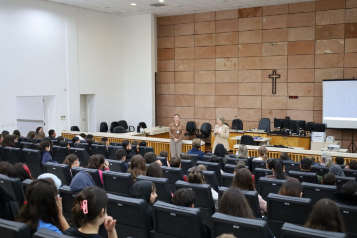 Programa leva estudantes da rede municipal ao Fórum de Guarapuava