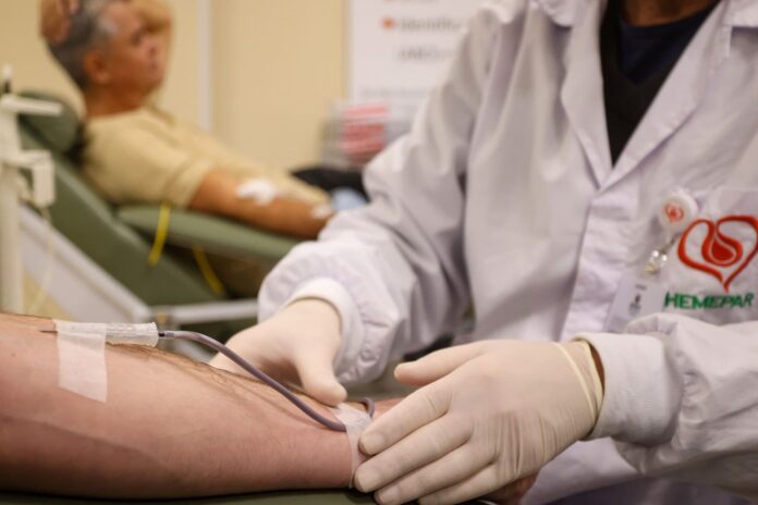 Prefeitura de Pontal do Paraná oferece transporte gratuito para doação de sangue em Paranaguá