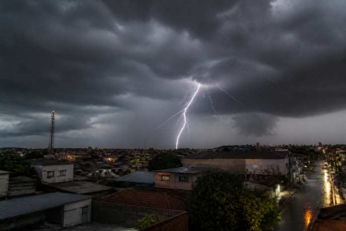 Tempestades deixam 10 cidades em situação de emergência; Campos Gerais na rota da chuva