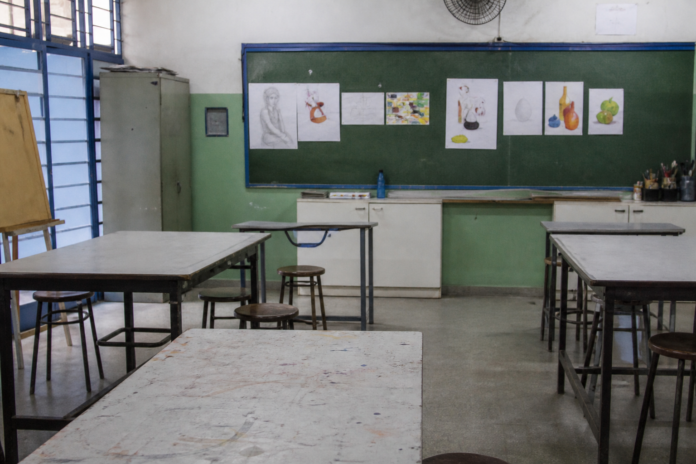 Jacarezinho abre inscrições para aulas gratuitas de pintura e desenho