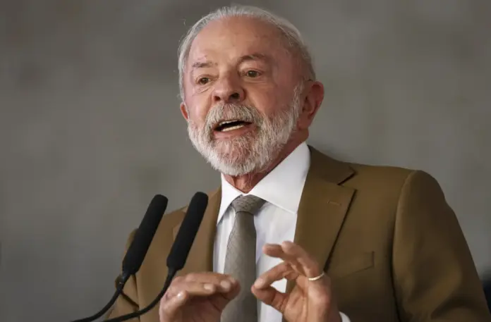 Lula e Trump discutem tarifas e segurança em ligação de uma hora