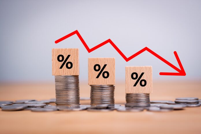 Bolsa brasileira acumula queda de 8,54% em agosto e fica entre as piores do mundo