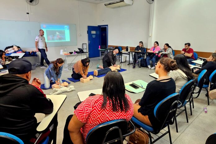 Londrina treina 450 professores em primeiros socorros e combate a incêndio neste semestre