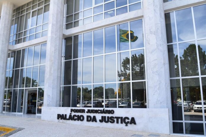 Tribunal de Justiça abre 2 vagas de contador em Curitiba