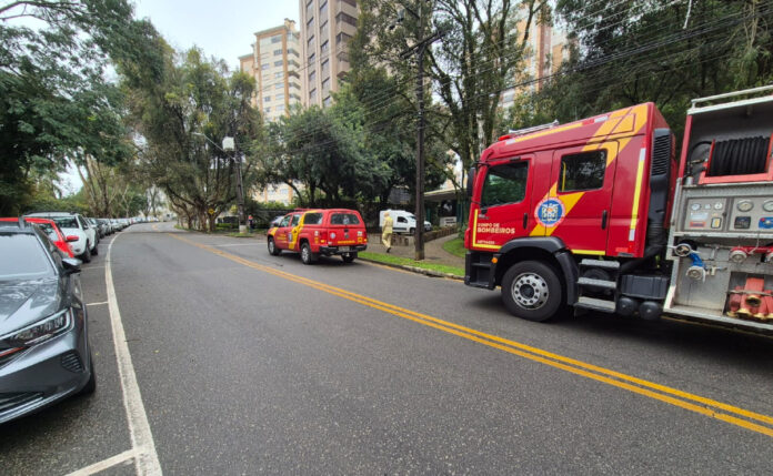 Falha elétrica provoca princípio de incêndio em elevador no Ahú
