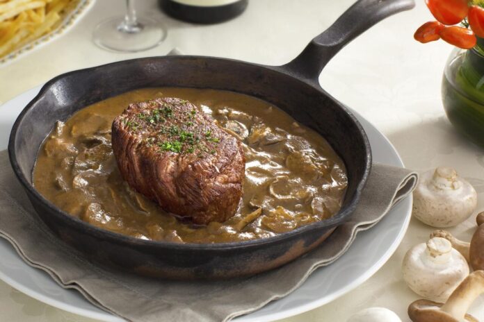 Ile de France abre ao meio-dia com receitas francesas de 73 anos