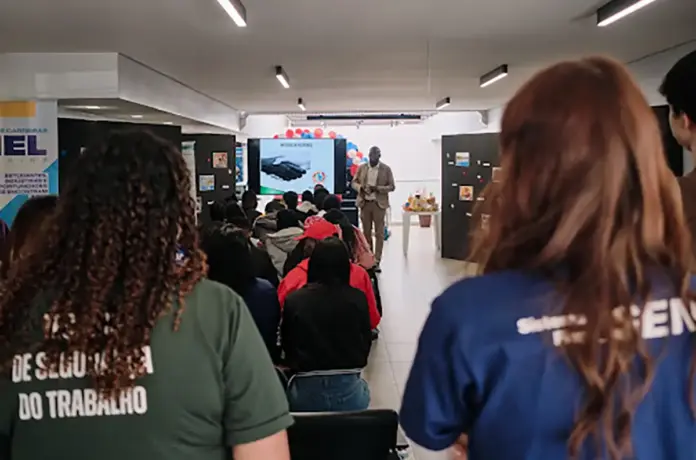 Colégio SESI abre portas para mostra sobre cultura haitiana