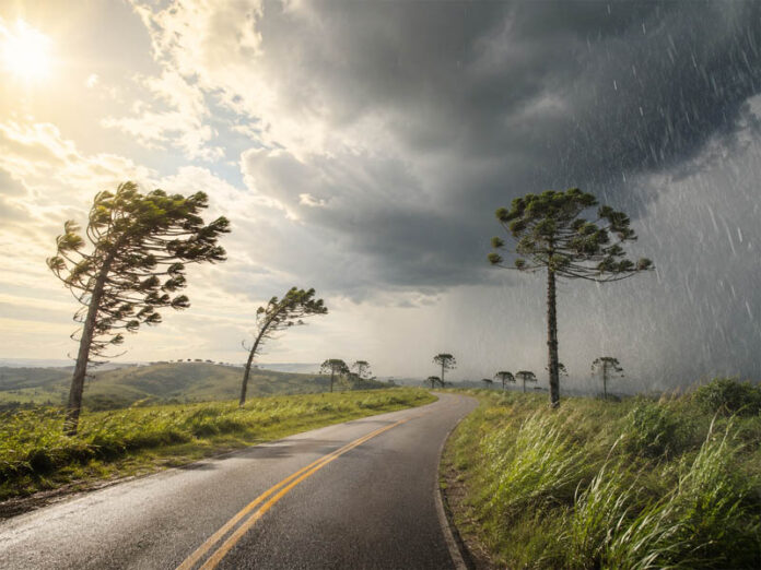 Sábado tem calor e vento forte; chuva chega com força no domingo