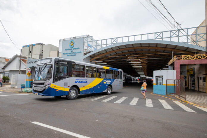 Apucarana libera troca de ônibus em qualquer ponto sem ir ao Terminal