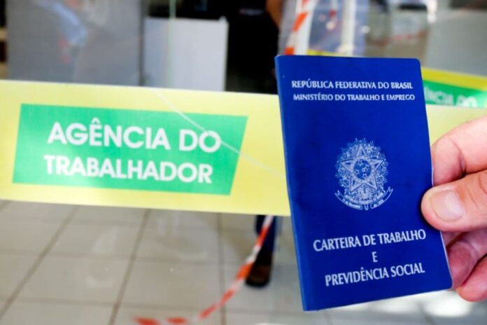 Agência do Trabalhador oferece 530 vagas em Maringá