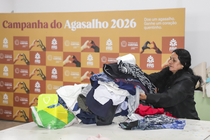 Campanha do Agasalho em Curitiba chega a 355 mil peças, faltam roupas masculinas