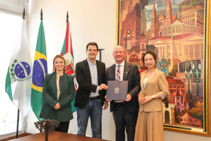 Curitiba e Gold Coast discutem intercâmbio entre estudantes e professores