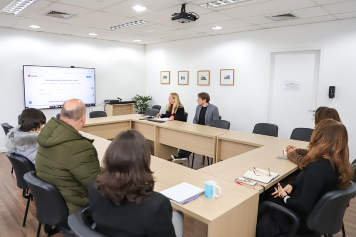 CGM e Urbs debatem controle interno para aperfeiçoar auditoria em Curitiba