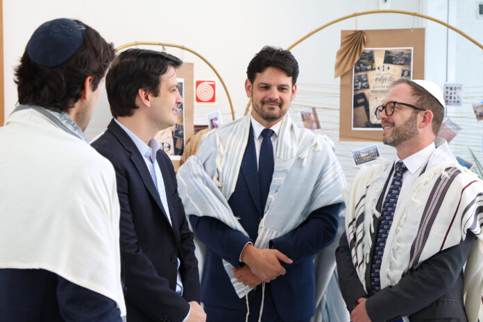 Prefeito participa de Yom Kipur na sinagoga Beit Yaacov no Bom Retiro