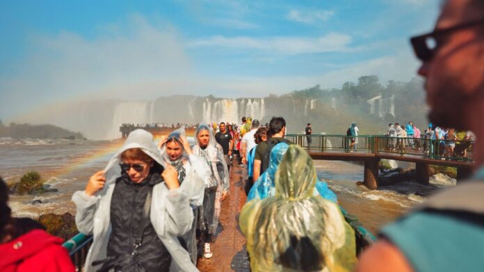 Parque das Cataratas abre apenas ao meio-dia no domingo por maratona internacional