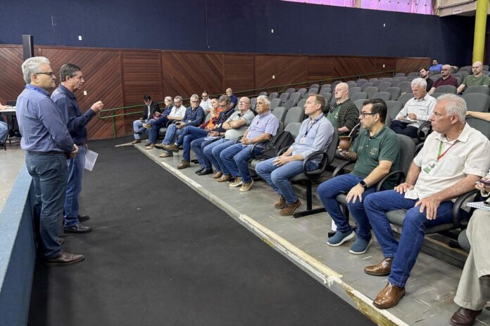 Toledo reúne municípios para fortalecer sanidade na produção animal e agrícola