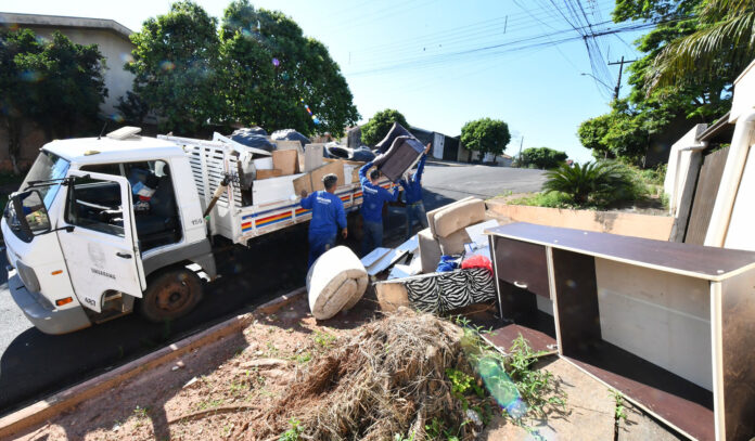 Operação Bota-fora recolhe 1,5 mil toneladas de resíduos em Umuarama