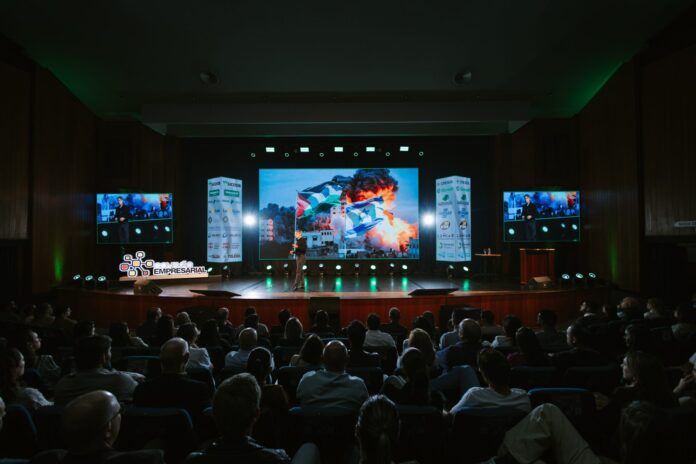 Toledo fecha 18ª edição do Conexão Empresarial com economista Ricardo Amorim