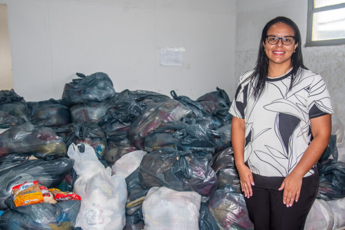 Show em Paranaguá arrecada 2 toneladas de alimentos para famílias vulneráveis