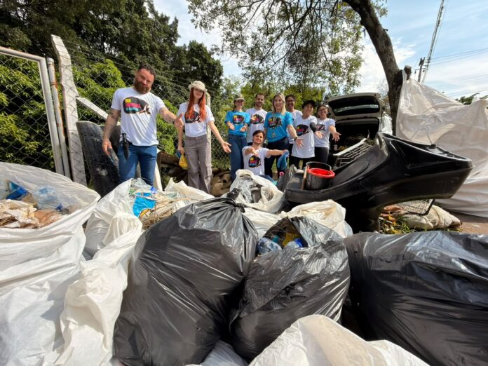 Maringá recolhe 34,6 toneladas de lixo em mutirão com 750 voluntários