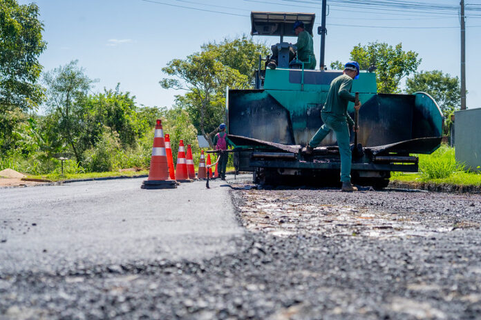 Foz do Iguaçu abre pavimentação de 30 ruas com R$ 13,2 milhões