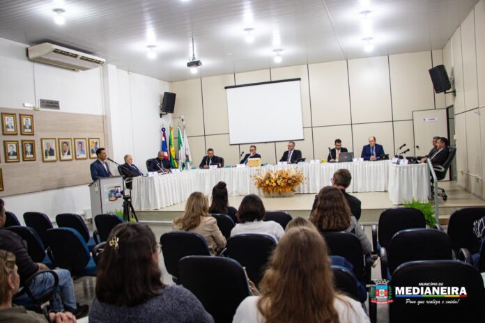 Câmara de Medianeira aprova contas do Município referentes a 2024