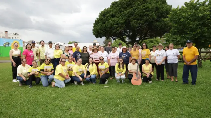 Guarapuava encerra Setembro Amarelo com piquenique para idosos e estudantes