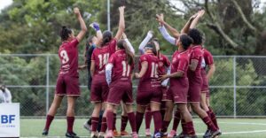 Londrina Tsuru joga final do Paranaense Sub-17 no Estádio do Café com 7 a 1 de vantagem