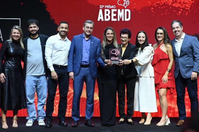 Sebrae/PR ganha prêmio com projeto que une atendimento presencial e digital