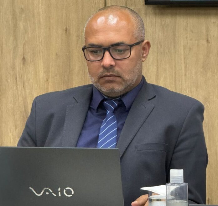 Colombo pede placa de área escolar no Guaraituba para aumentar segurança