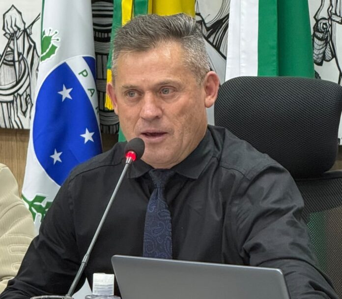 Colombo propõe pagar árbitras do futebol feminino em 2027, campeonato já tem séries masculinas com subsídio