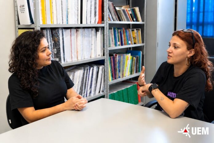 UEM acolhe 54 estudantes surdos com intérpretes de Libras e formação linguística