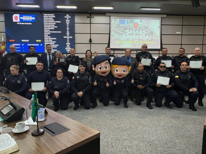 Guarda Municipal de Maringá é homenageada por trabalho nas escolas