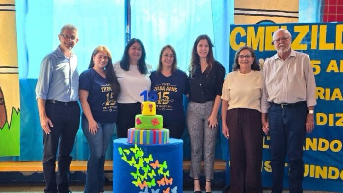 CMEI Zilda Arns marca 15 anos com apresentações de alunos em Rolândia