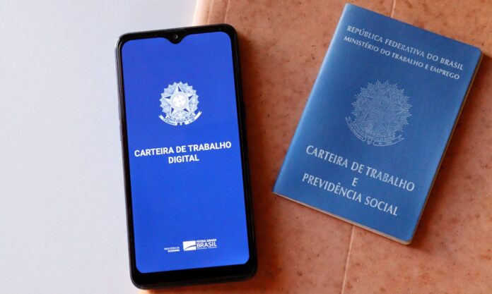 Araucária abre 237 vagas de emprego com salários até R$ 4 mil