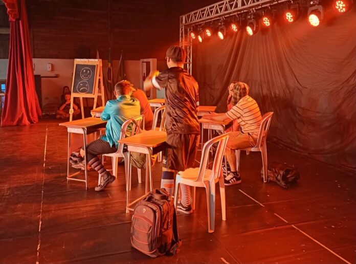 Colombo recebe pela primeira vez o Festival Nossa Arte com estudantes de sete APAEs