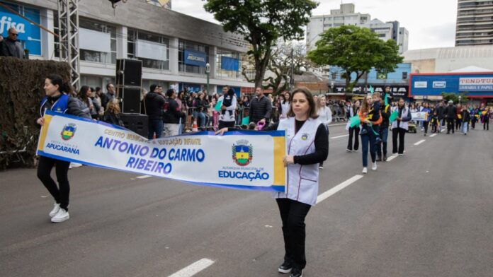 Apucarana abre Semana da Pátria com cerimônia cívica, desfile será no dia 7