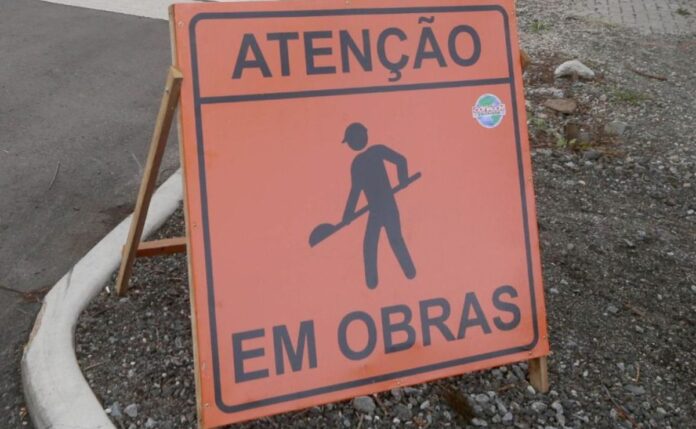 Rua do Hauer em Curitiba fica bloqueada por 60 dias para obras do Novo Inter 2