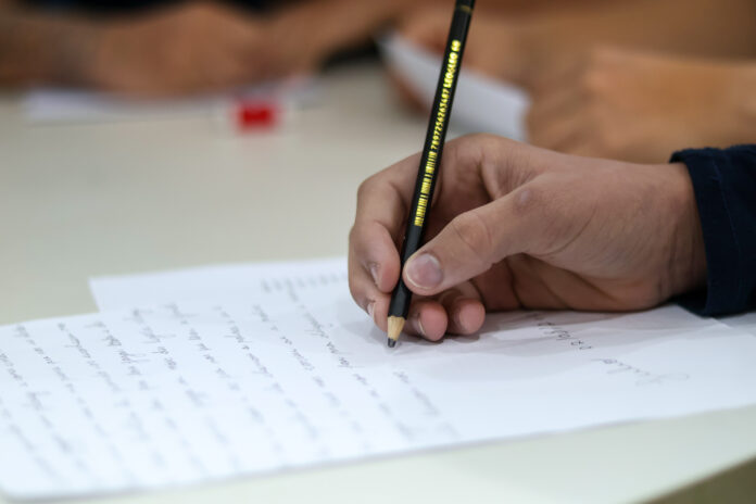 Mostra de Profissões no Cense oferece orientação e oficina de currículo nesta quarta