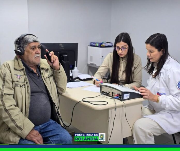 Rolândia entrega aparelhos auditivos com recursos próprios do município
