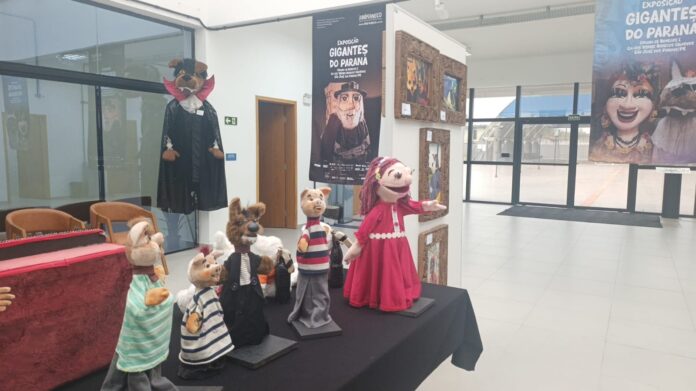 Paranaguá recebe exposição de bonecos da Cia dos Ventos até 29 de setembro