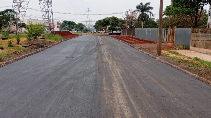 Maringá libera trecho de 150 metros da Avenida Pioneiro Antônio Franco de Morais nesta segunda